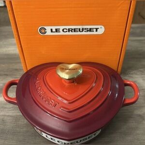 Le Creuset Red Heart-Shaped Coccotte (Cerise)
